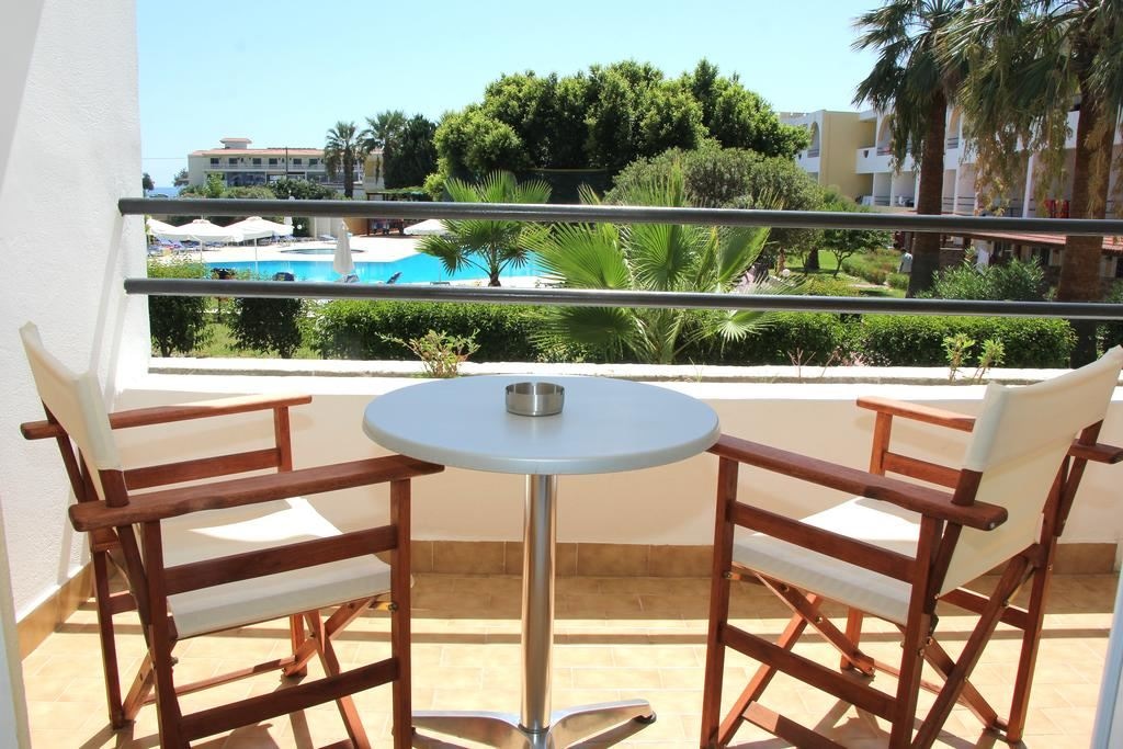 rooms-superior-double-room-with-balcony