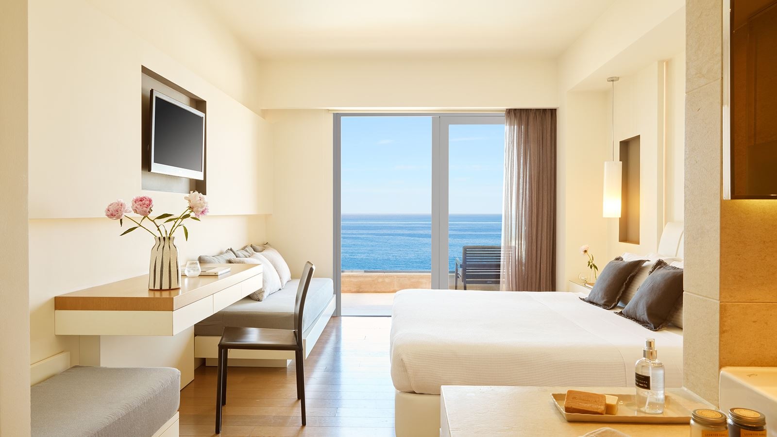 rooms-classic-room-sea-view