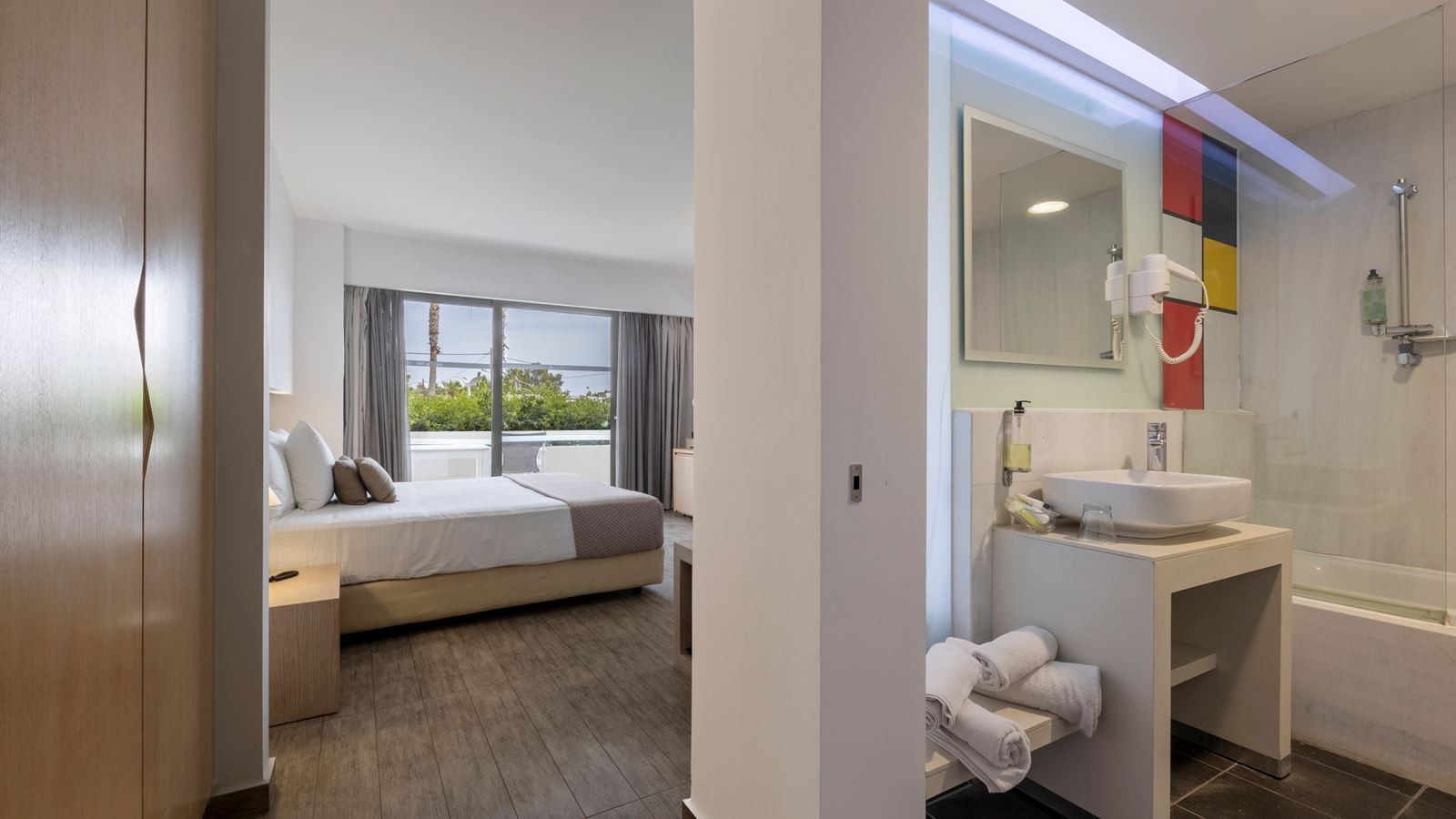 rooms-twin--room-garden-view