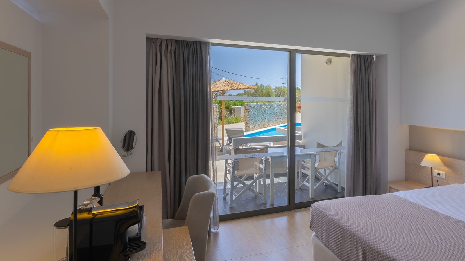 rooms-double-room-sharing-pool-with-balcony-or-terrace