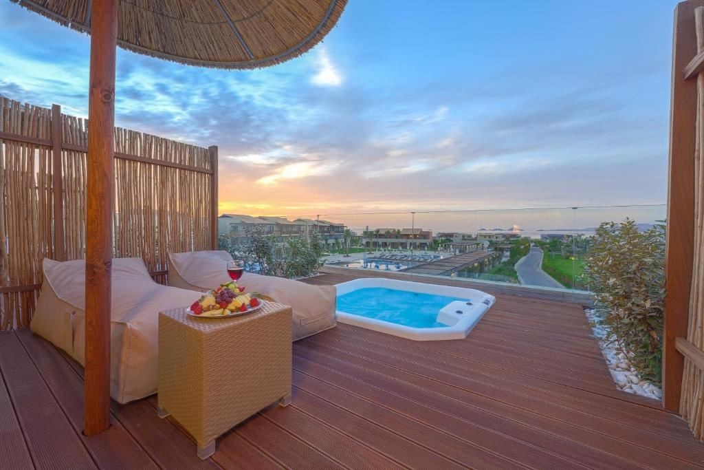 rooms-executive-double-room-with-private-outdoor-hydromassage