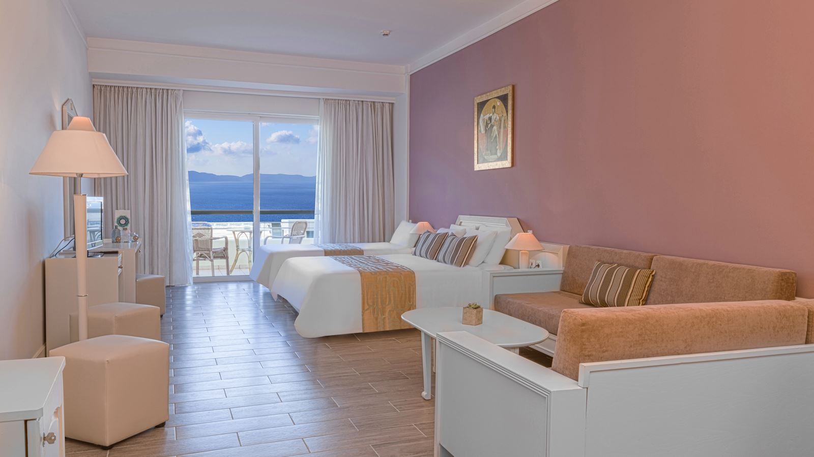 rooms-renovated-junior-suite-sea-view