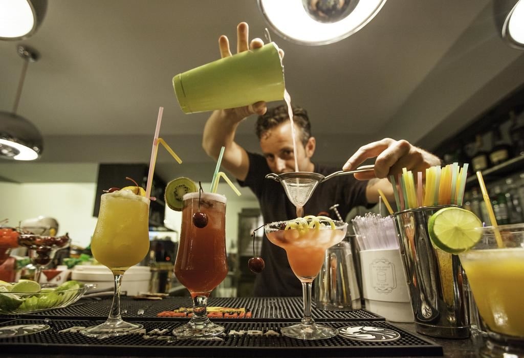 bars-semeli-main-bar