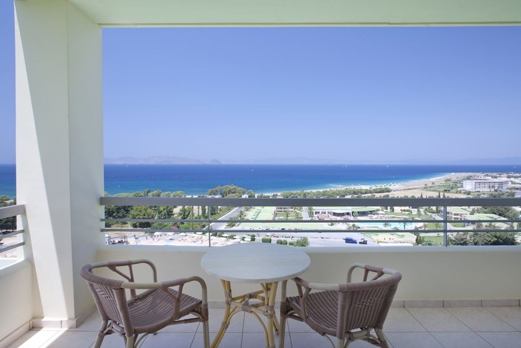 rooms-twin-room-sea-view