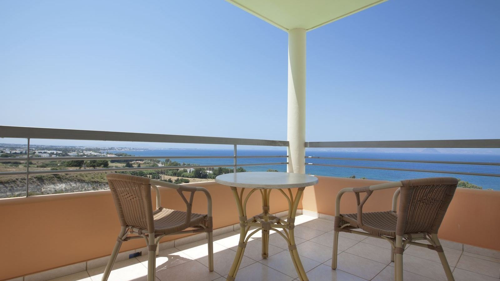 rooms-executive-suite-sea-view