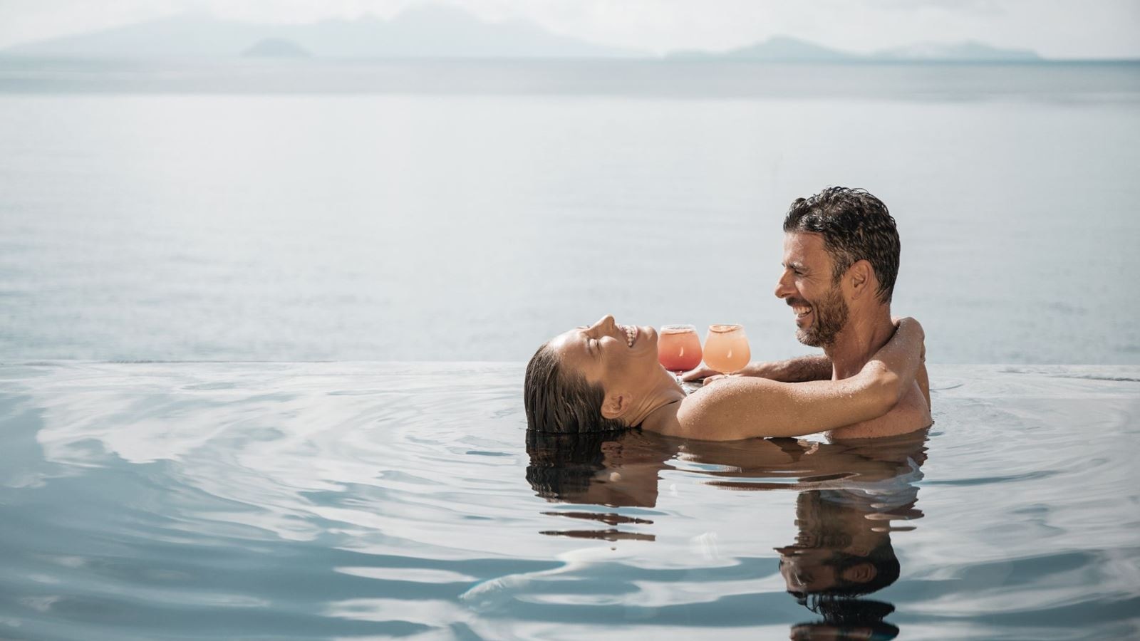 bars-med-pool-bar