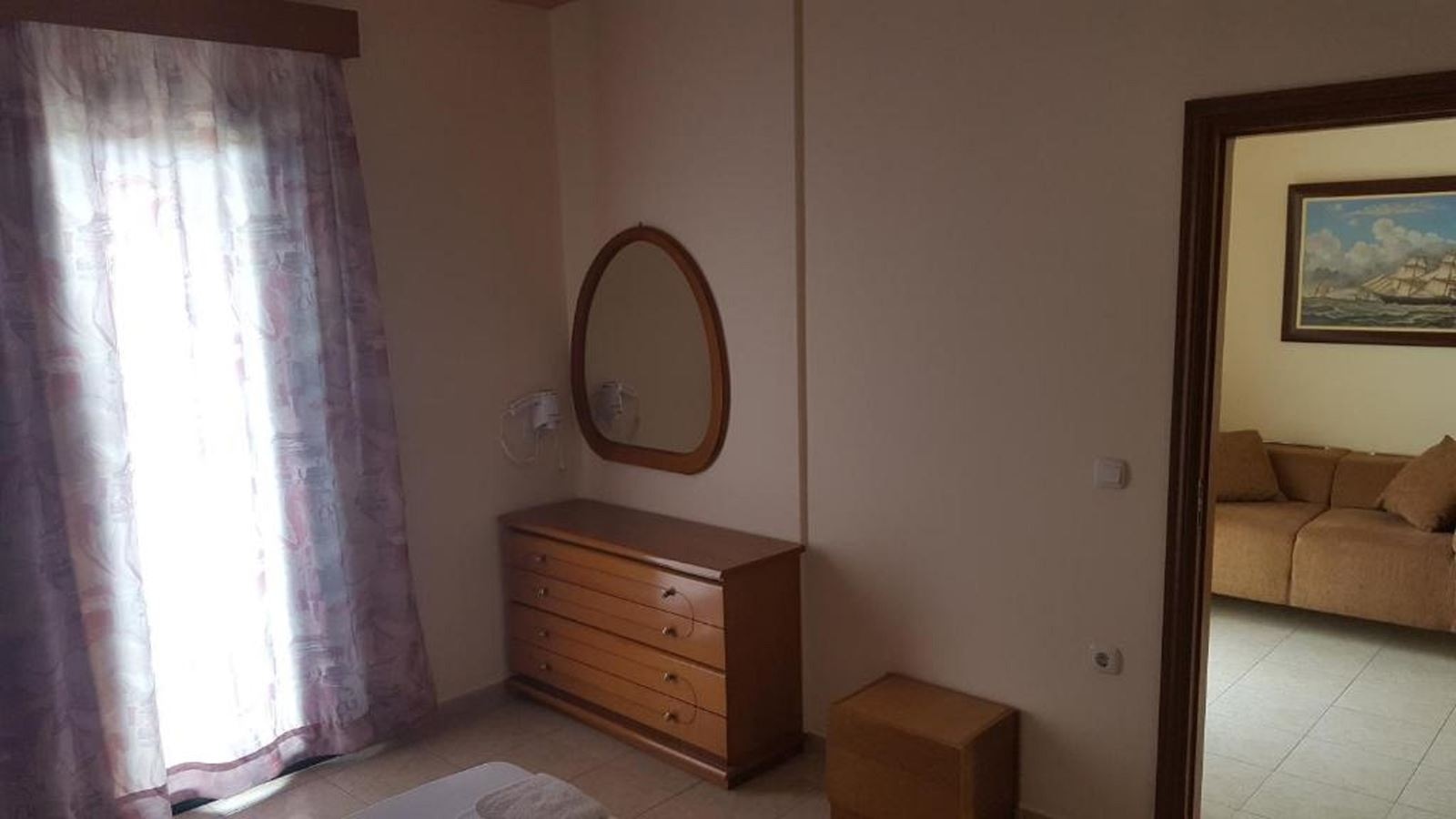 rooms-quadruple-room