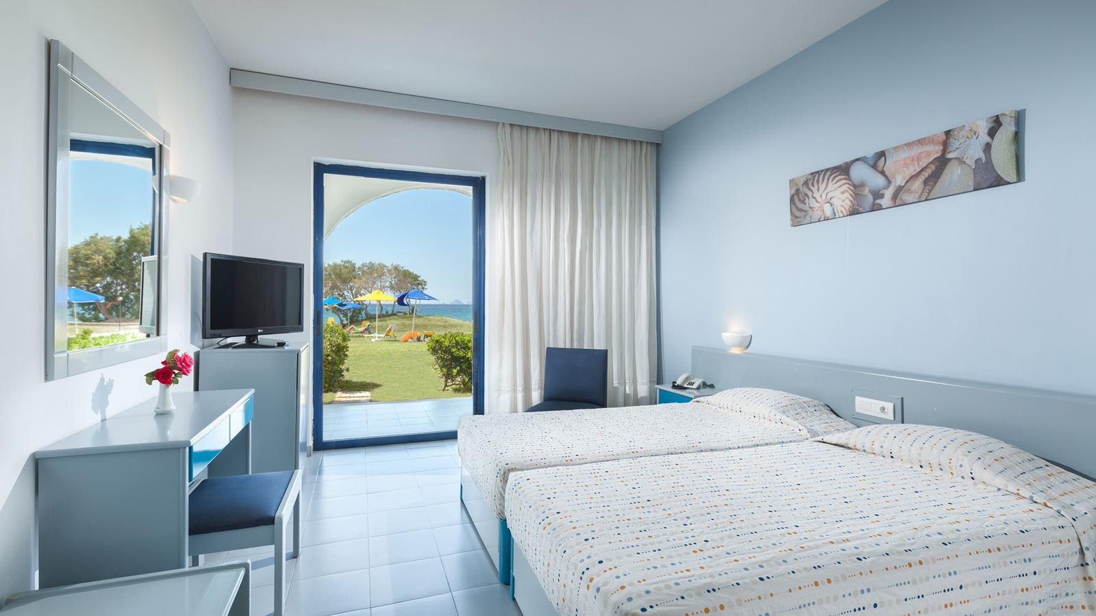 rooms-bungalow-side-sea-view