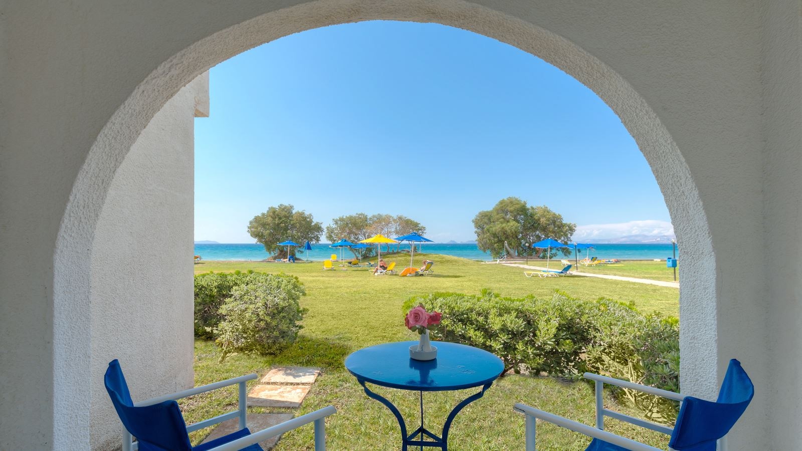 rooms-bungalow-side-sea-view