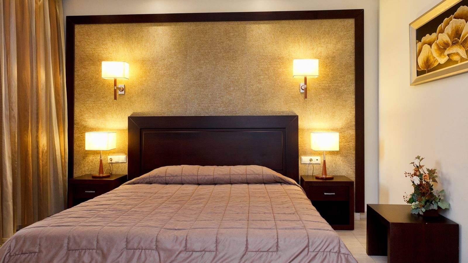 rooms-double-room-garden-pool-view