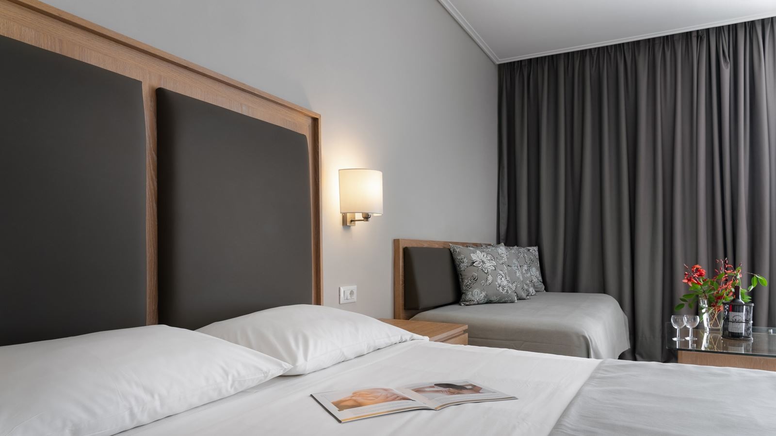 rooms-double-main-building-or-bungalow-garden-view