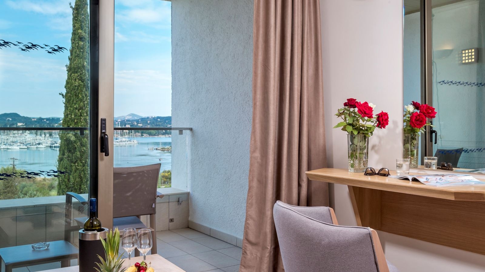 rooms-single-main-building-bay-view