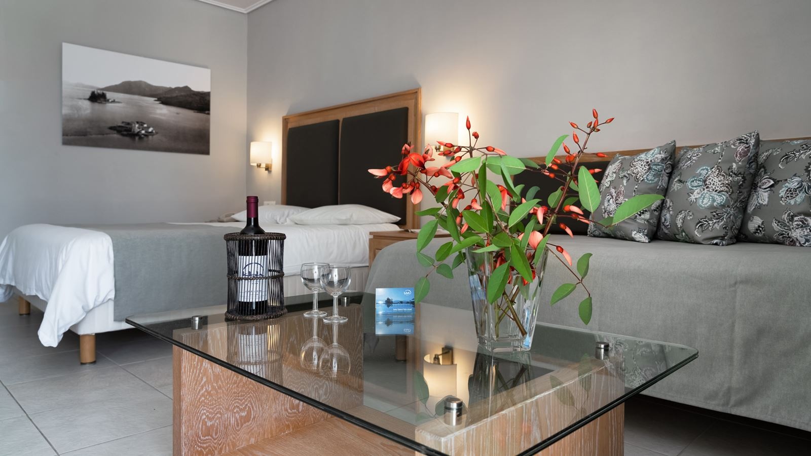 rooms-single-main-building-or-bungalow-sea-view