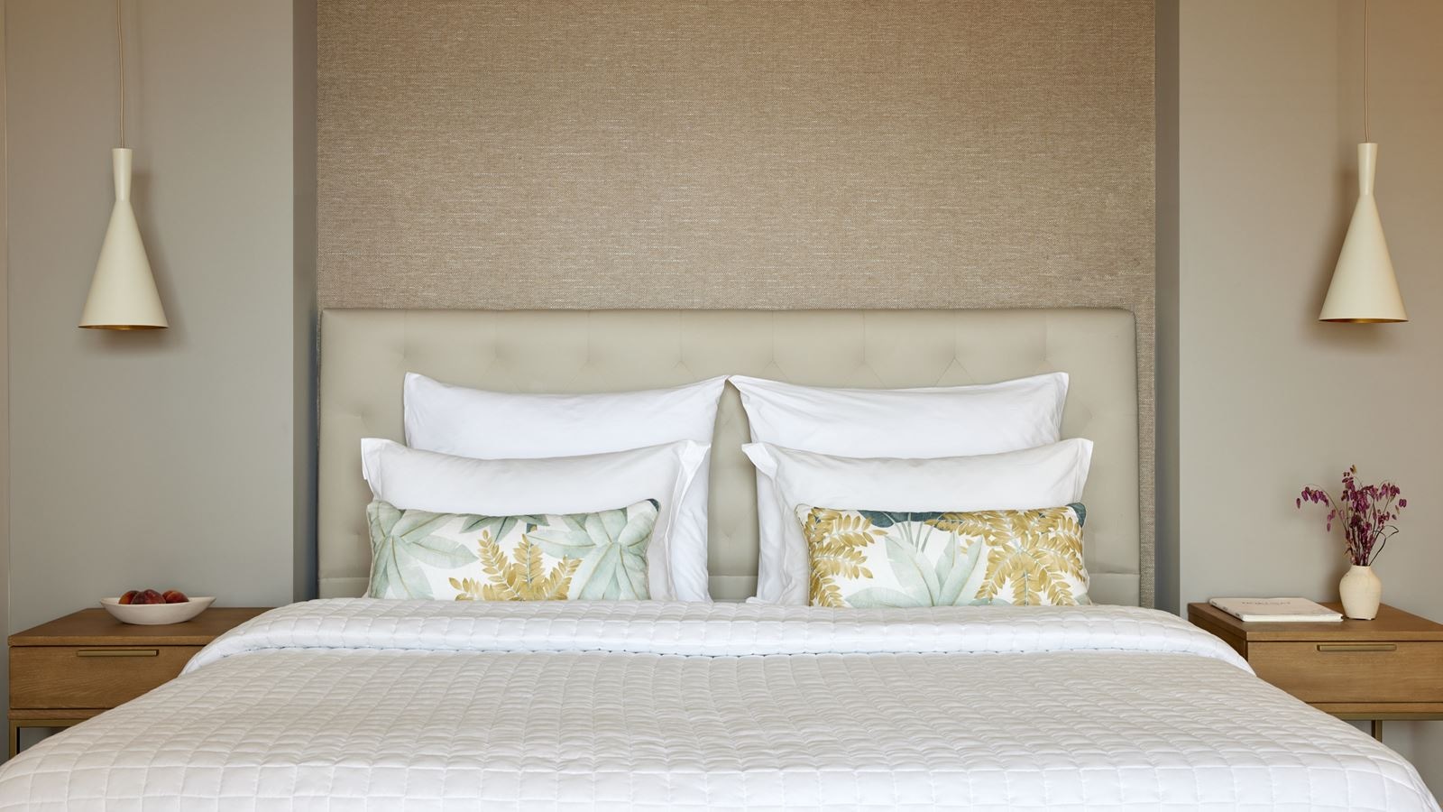 rooms-superior-family-room-garden-resort-view