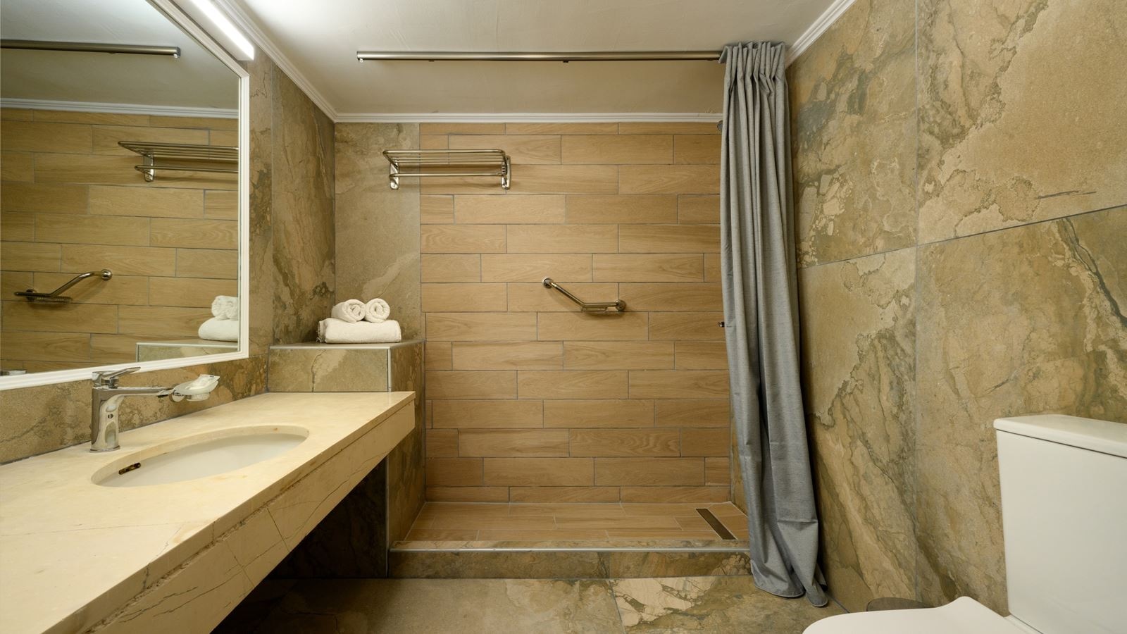 rooms-family-bungalow-sea-view