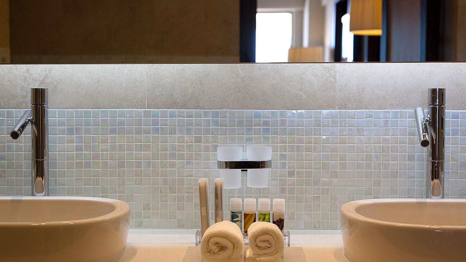 rooms-elite-club-luxury-suite-one-bedroom-sea-view