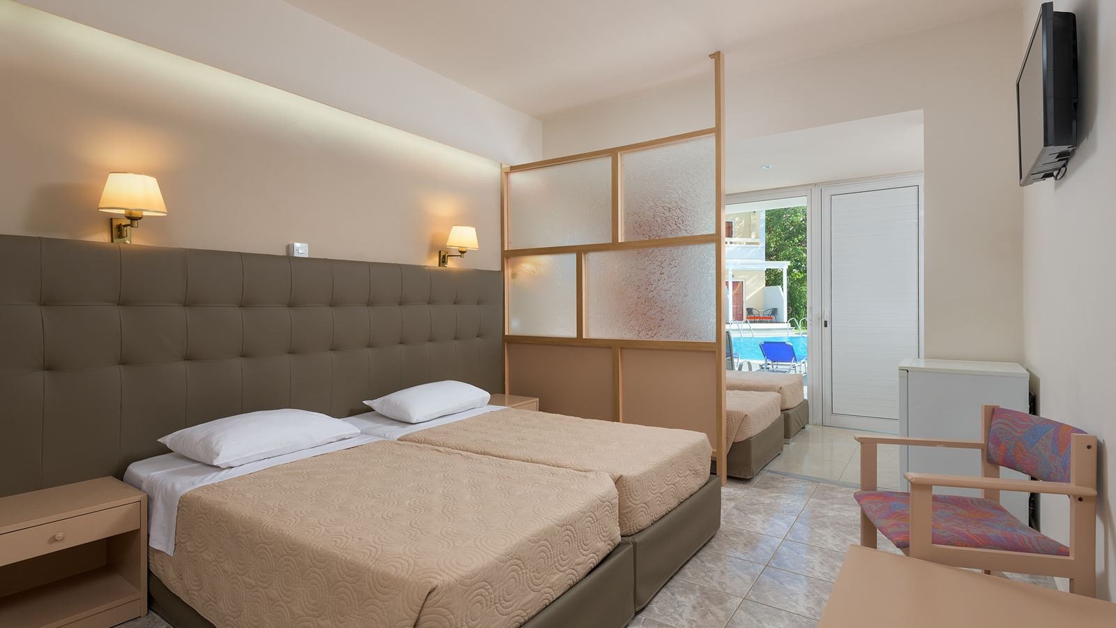 rooms-family-room-shared-pool