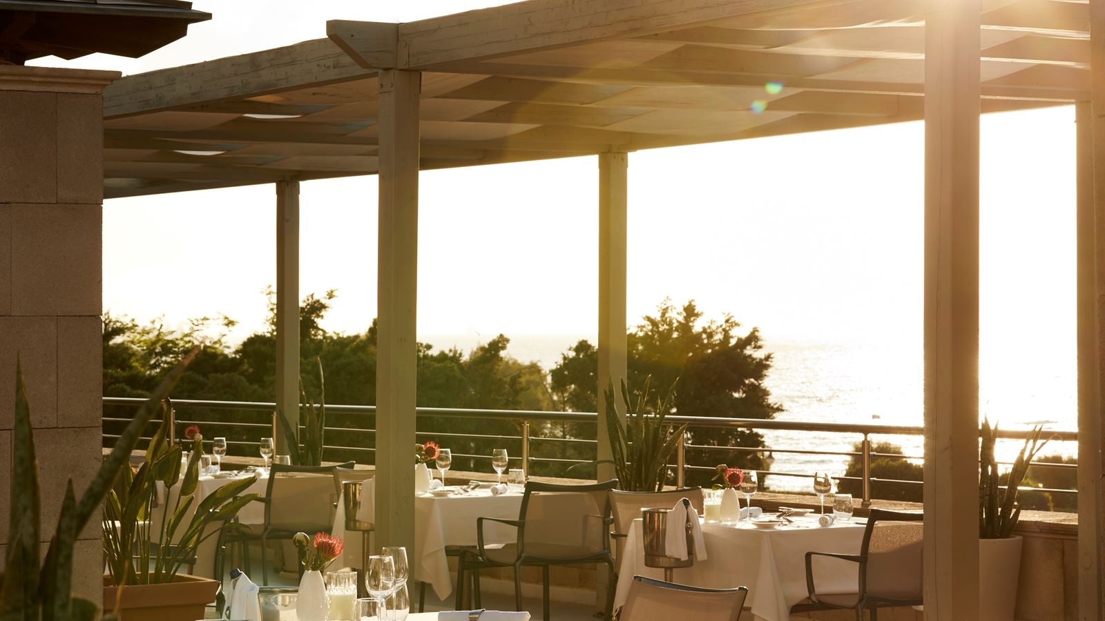 restaurants-varkarola