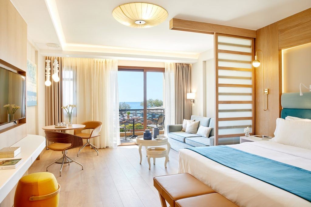 rooms-junior-suite-sea-front