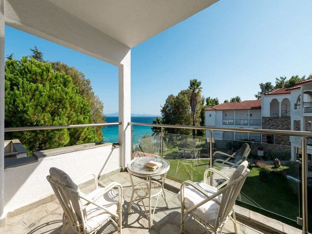 rooms-double-room-superior-side-sea-view