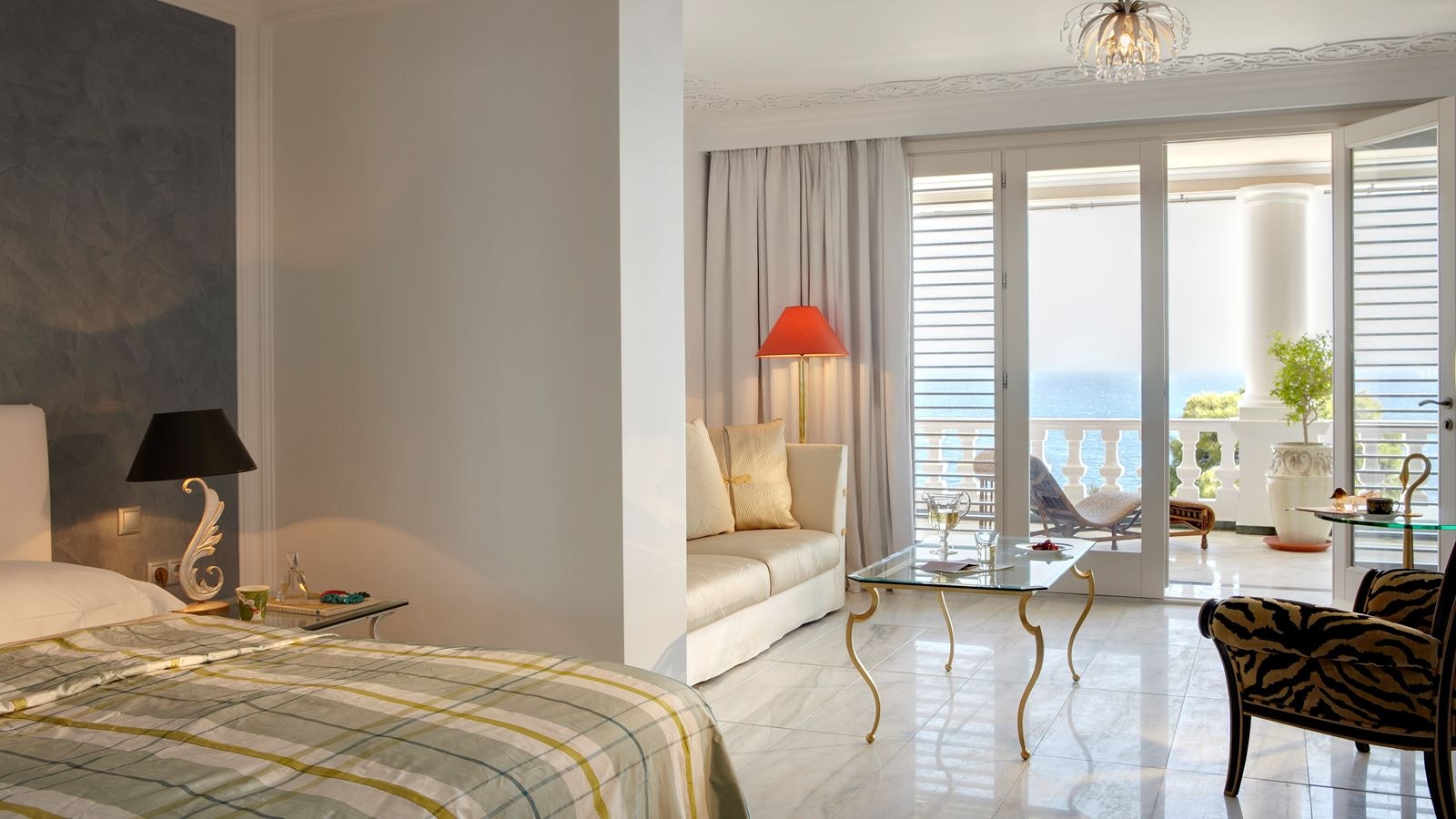 rooms-villa-of-the-greek-riviera