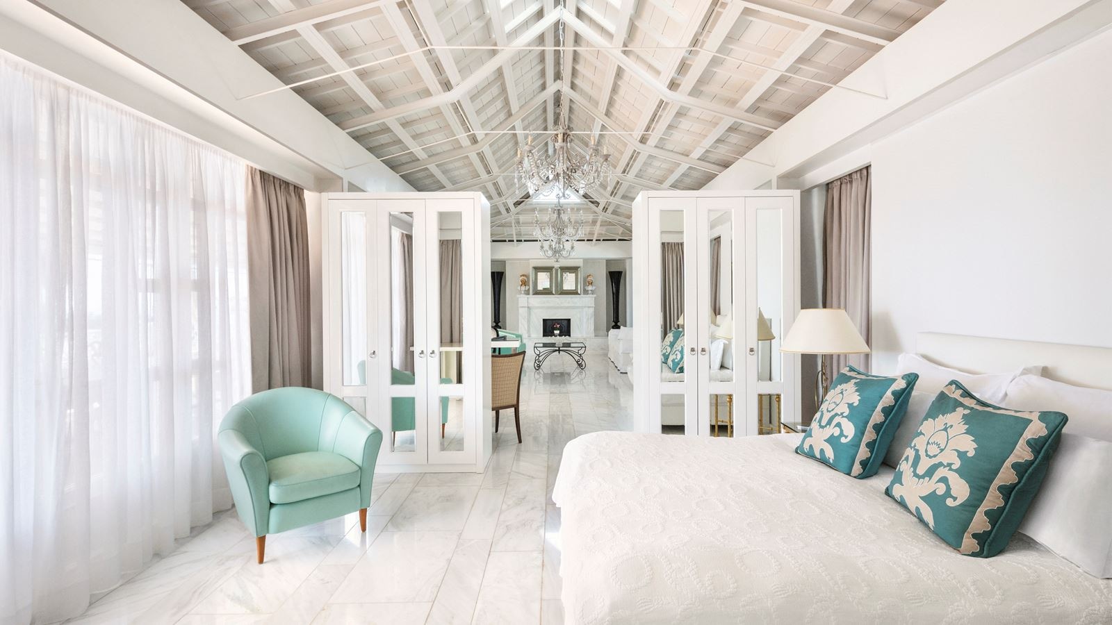 rooms-mediterranean-suite-sea-view