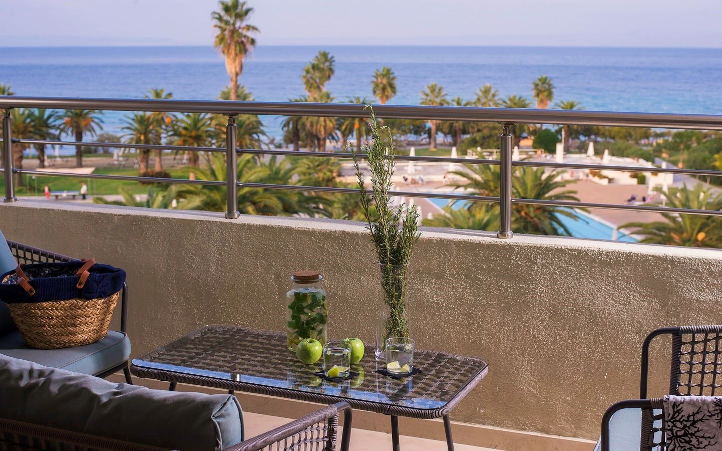 rooms-grand-suite-sea-view