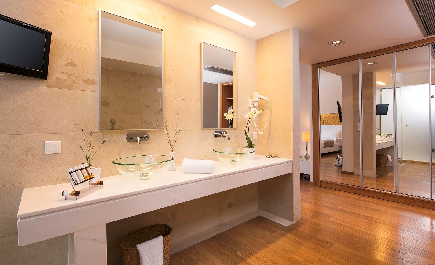 rooms-grand-suite-sea-view