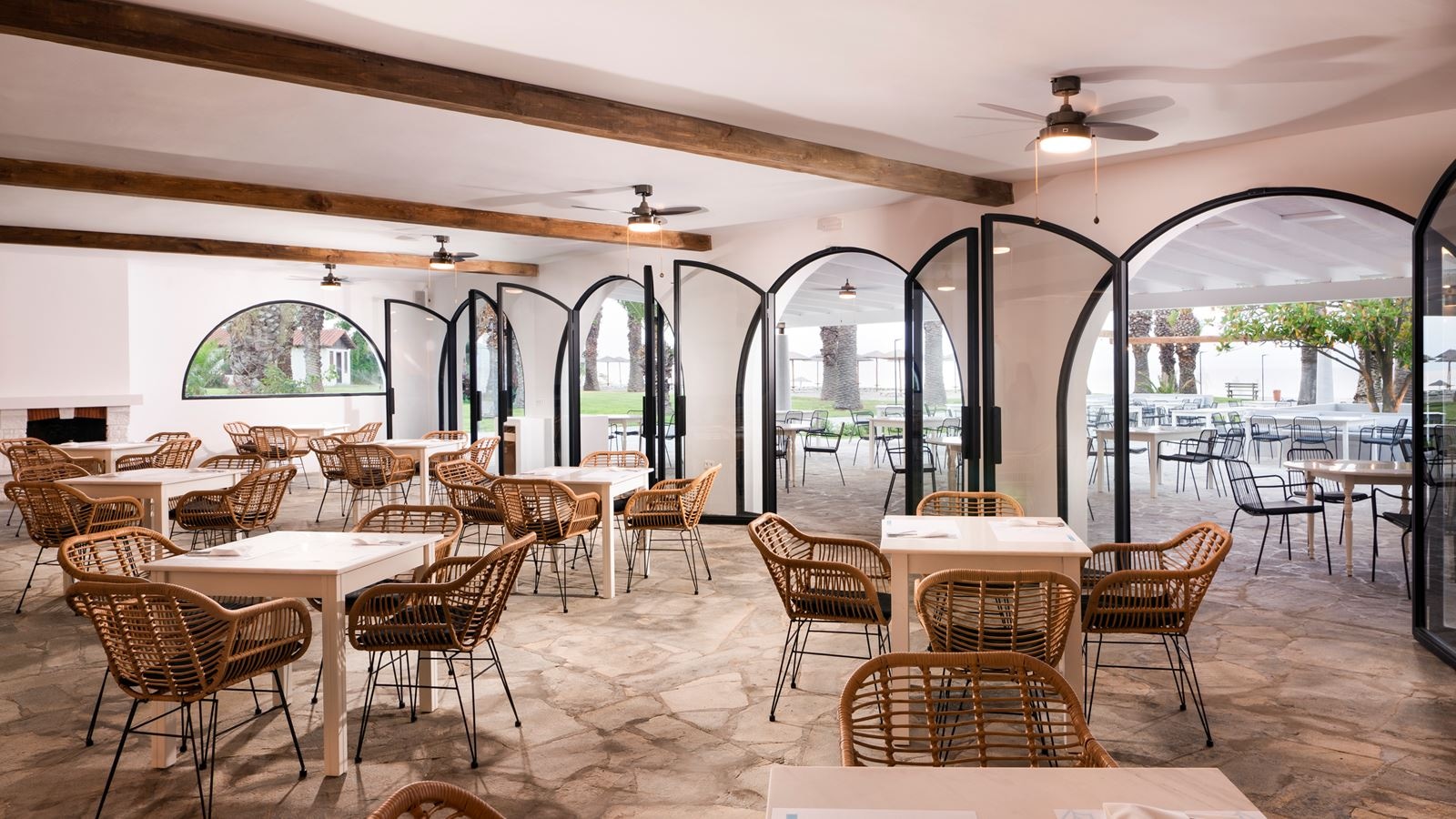 restaurants-magnolia-mediterranean-restaurant