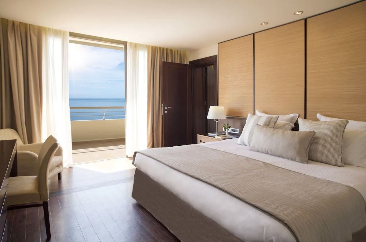 rooms-superior-family-2-bedrooms-suite-sea-or-marina-view