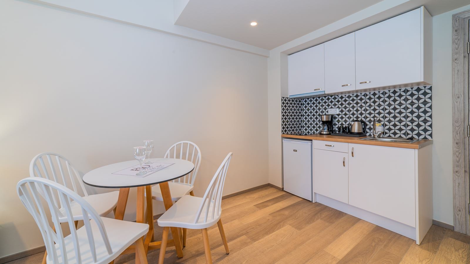 rooms-1-bedroom-apartment-superior