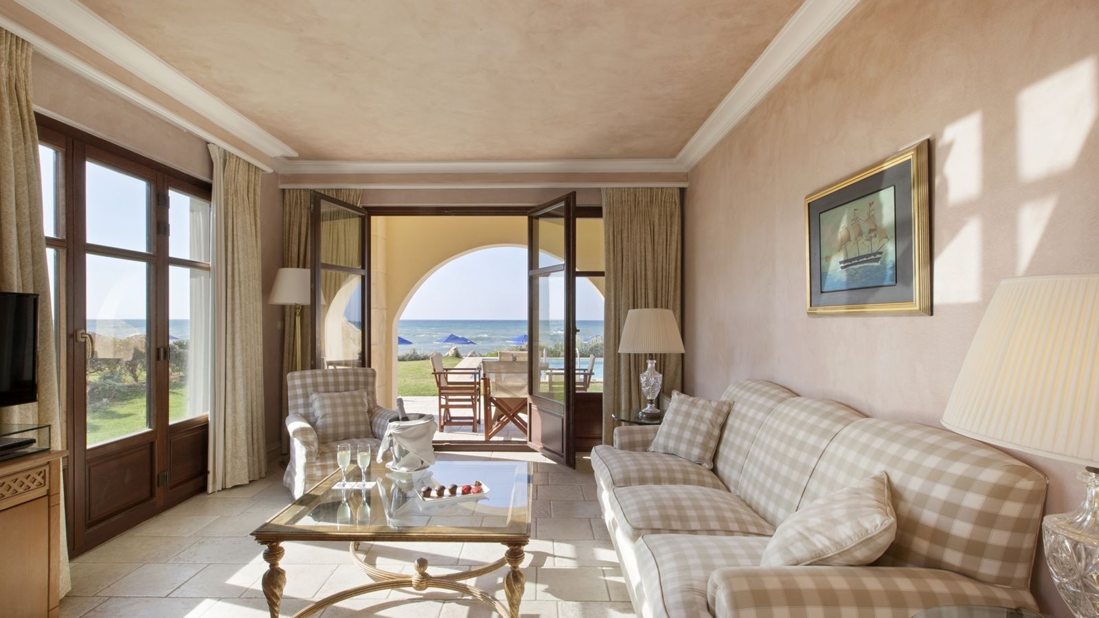 rooms-bungalow-suite-sea-view-private-pool-mythica