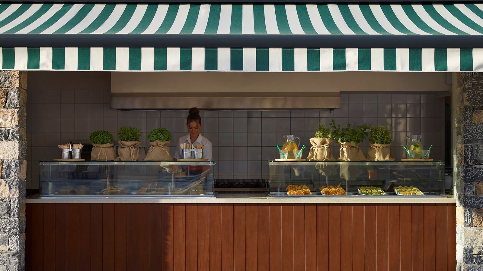 restaurants-waterpark-kitchen--bar