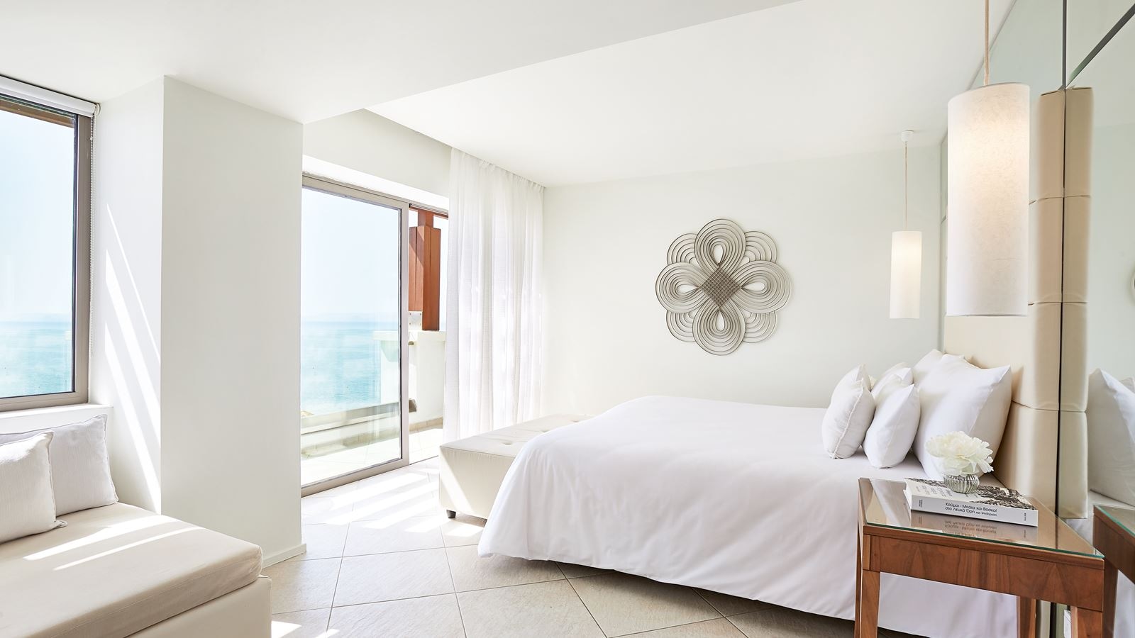 rooms-room-luxury-sea-view