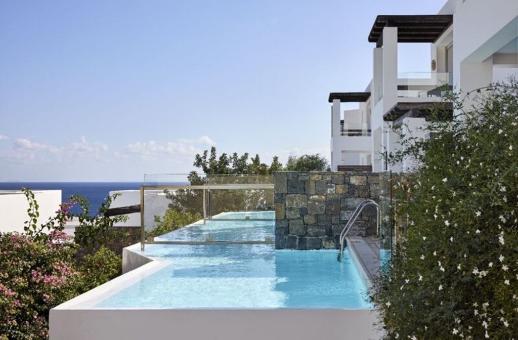 rooms-bungalow-sea-view-shared-pool