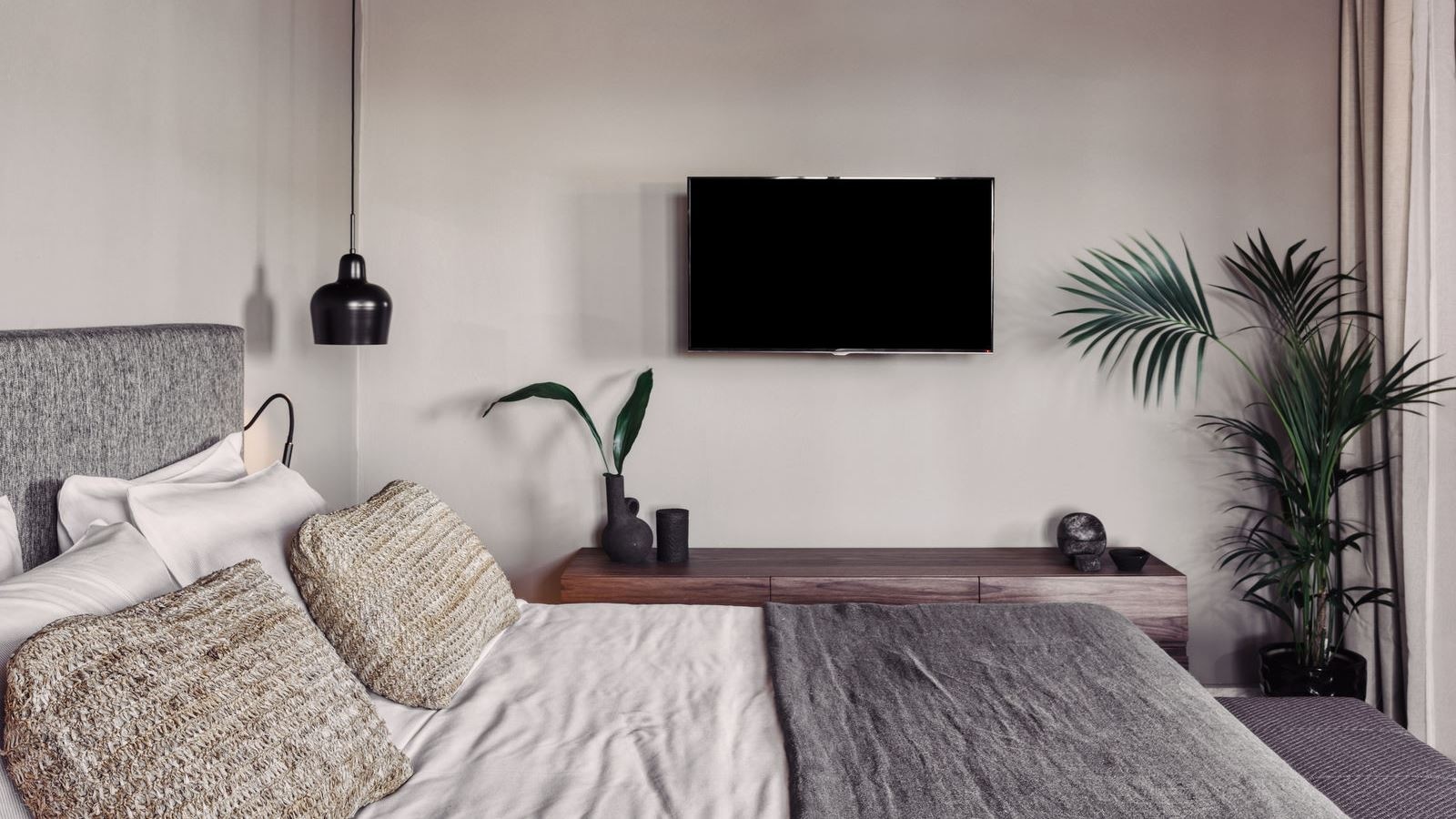 rooms-family-suite-gv-with-outdoor-jacuzzi