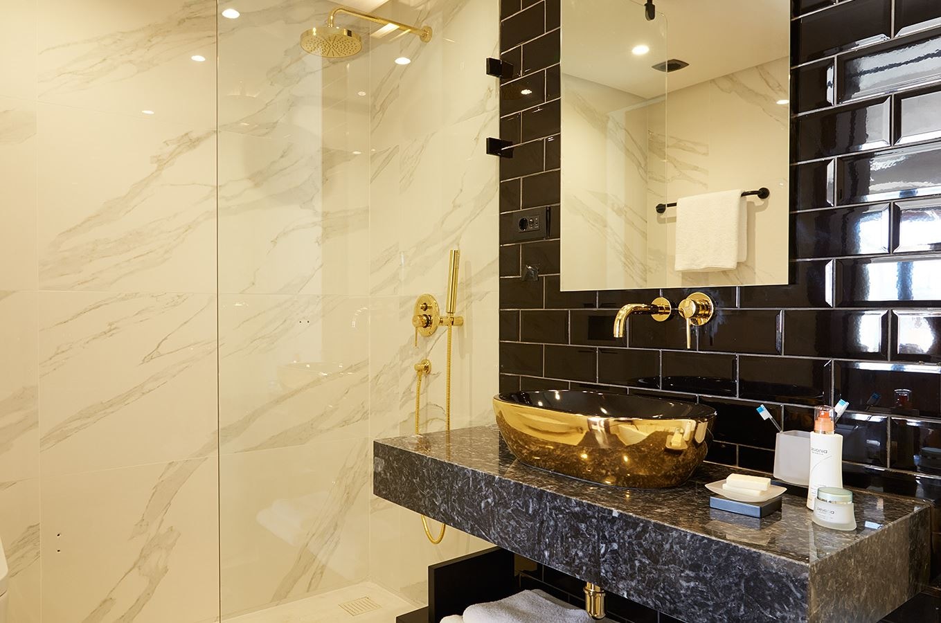 rooms-domes-luxury-residences-two-bedrooms-with-private-pool