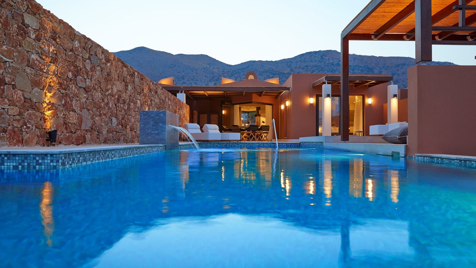 rooms-domes-luxury-residences-three-bedrooms-with-private-pool