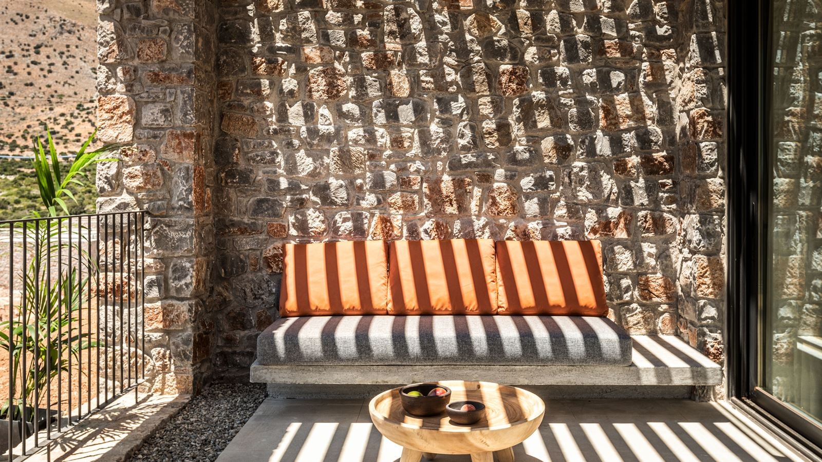 rooms-core-residence-one-bedroom-with-private-pool