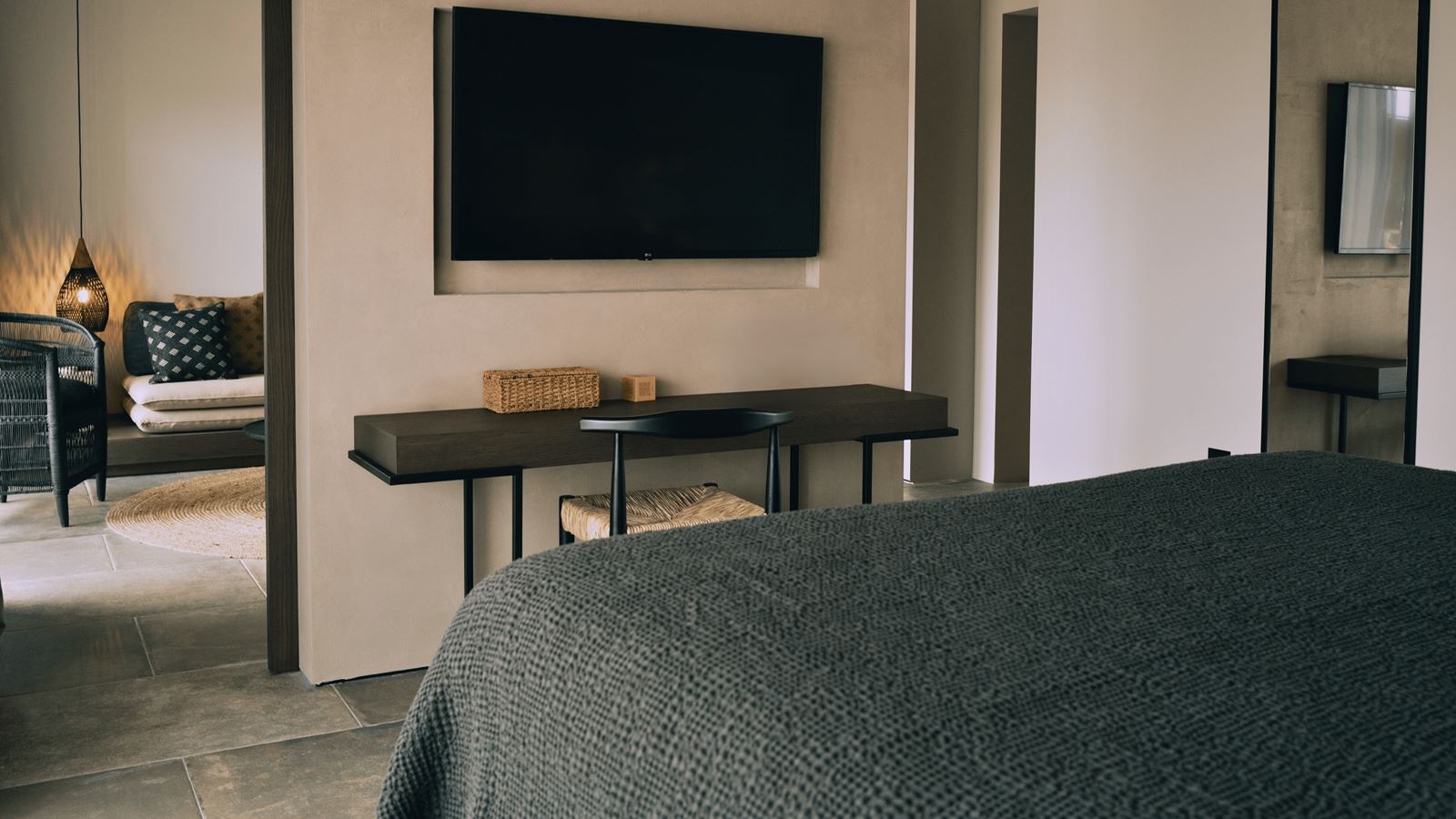 rooms-1-bedroom-island-suite-sea-view