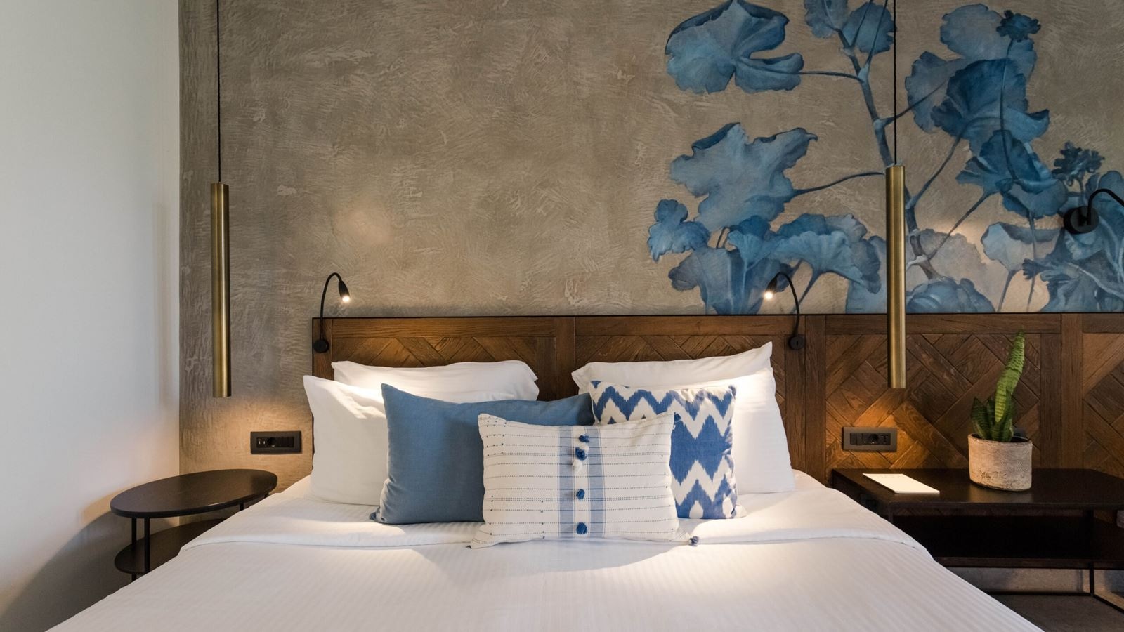 rooms-bungalow-beach-front-balcony-or-terrace