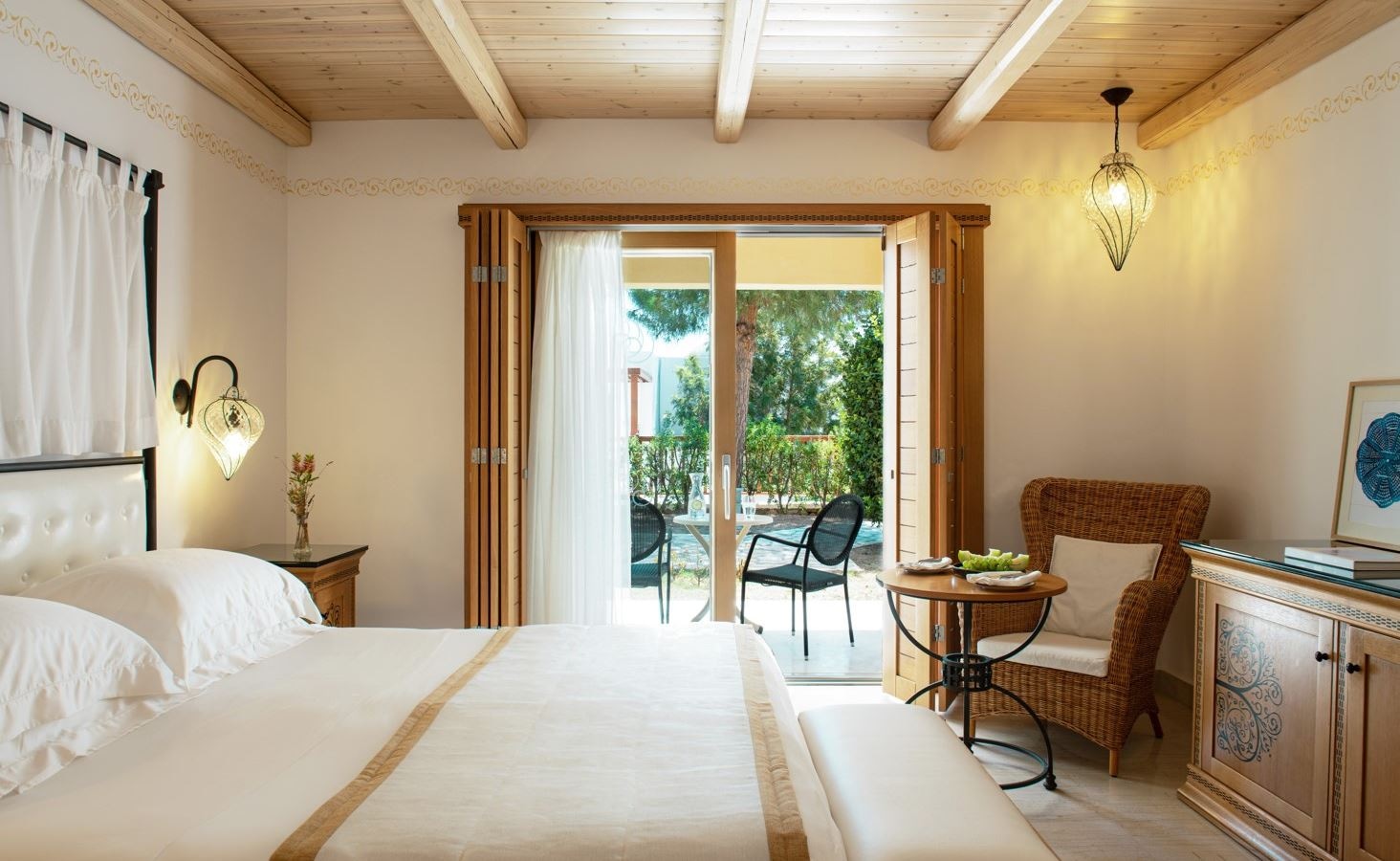 rooms-bungalow-garden-view