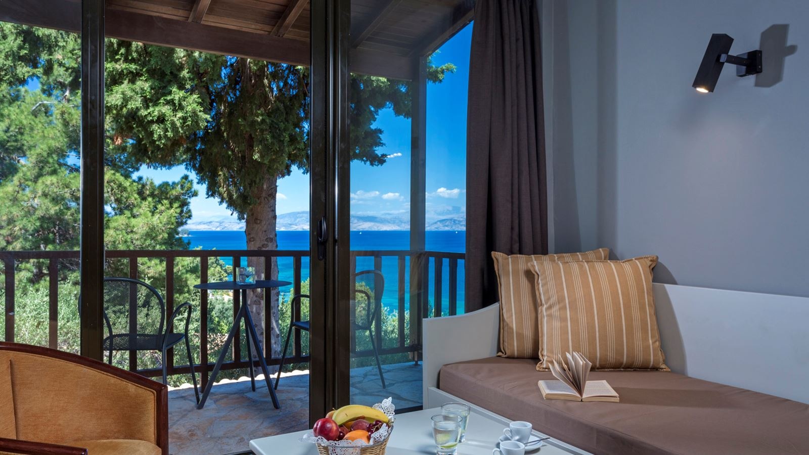 rooms-bungalow-double-room-sea-view