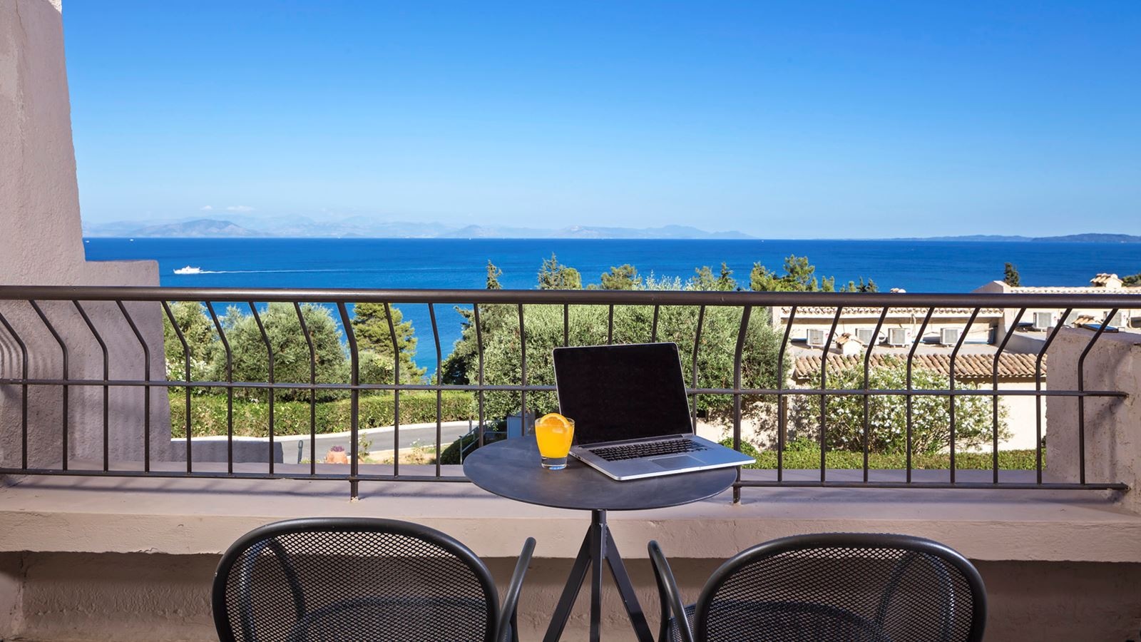 rooms-family-suite-two-2-bedroom