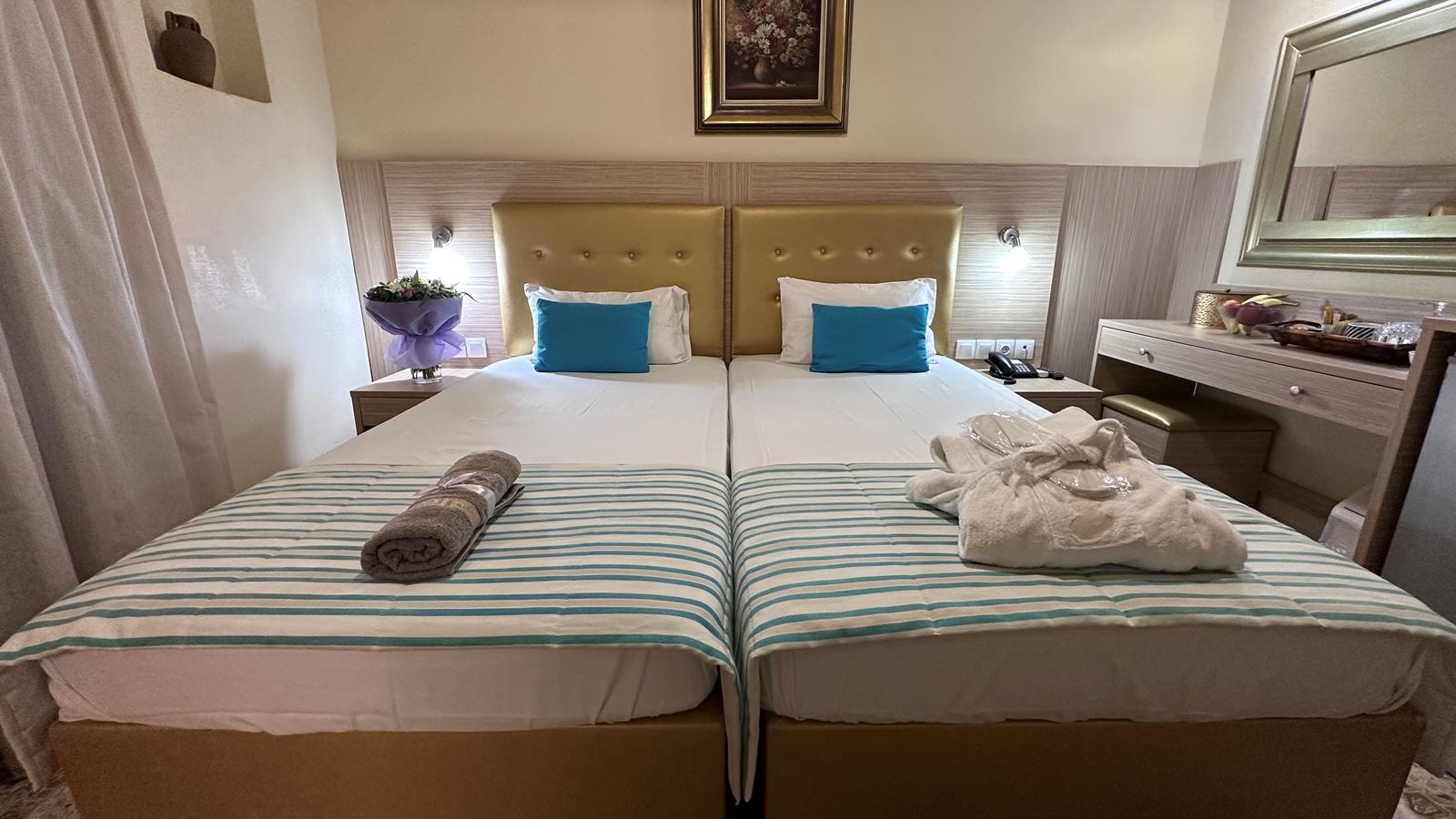 rooms-doubletwin-standard