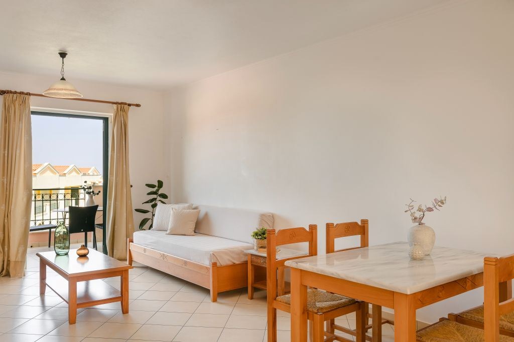 rooms-one-bedroom-family--superior-garden-view-balcony-or-terrace