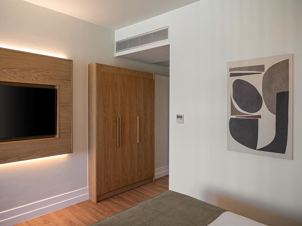 rooms-family-room