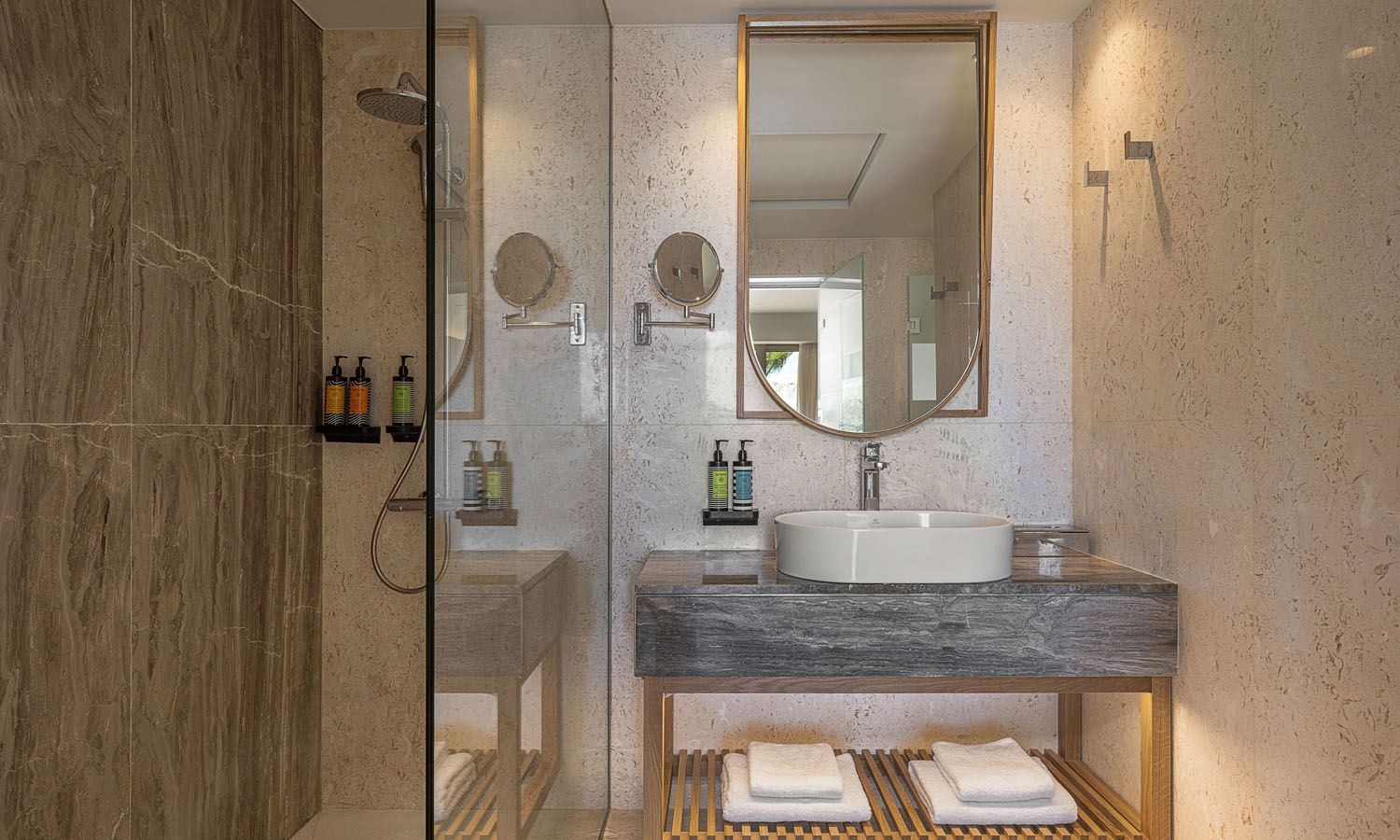 rooms-premium-room