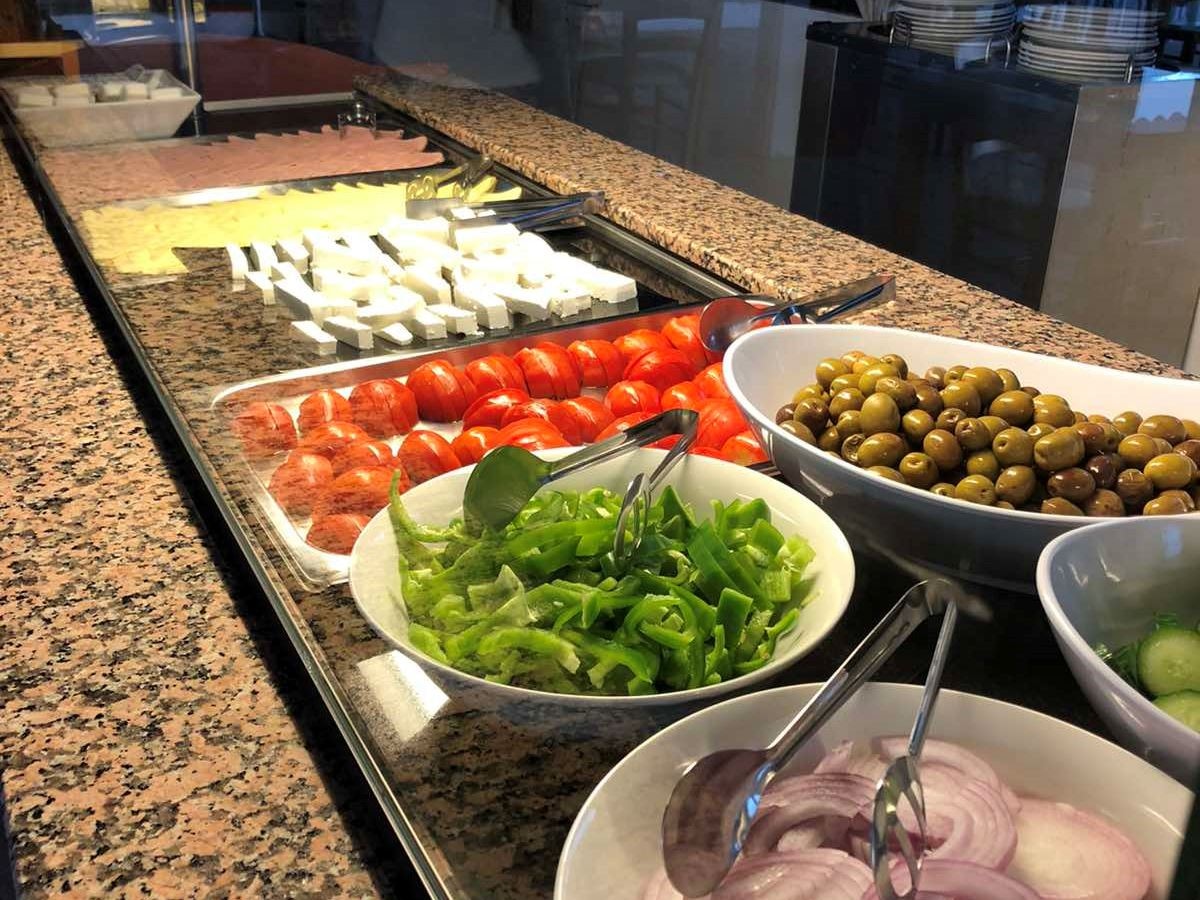 restaurants-restaurant