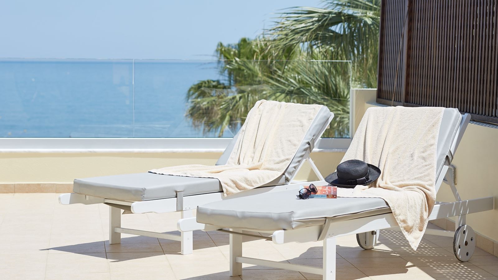 rooms-suite-junior-sea-view